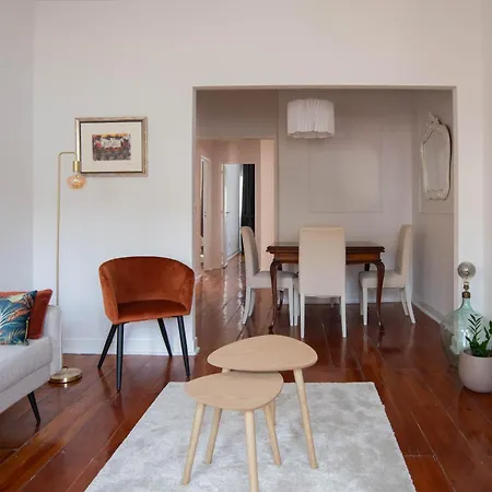 Sunny 3-bedroom Sao Bento