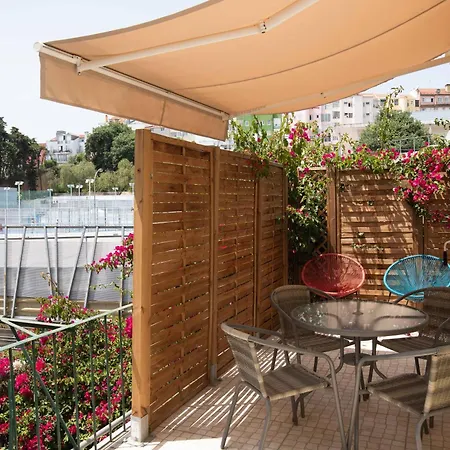 Sunny 3-bedroom Sao Bento 아파트