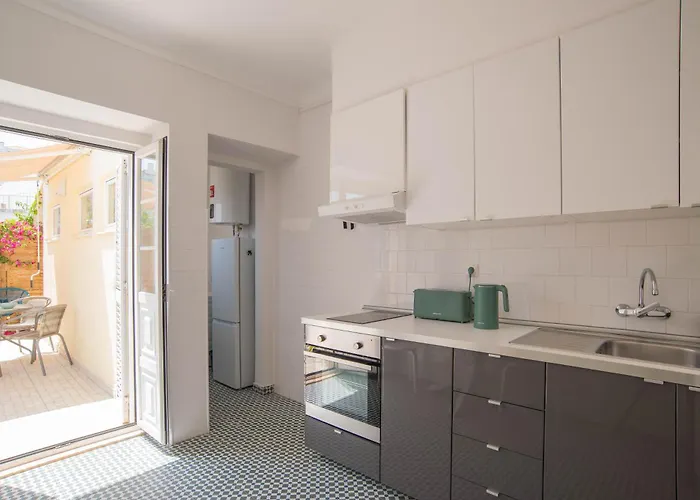 아파트 Sunny 3-bedroom Sao Bento 리스본