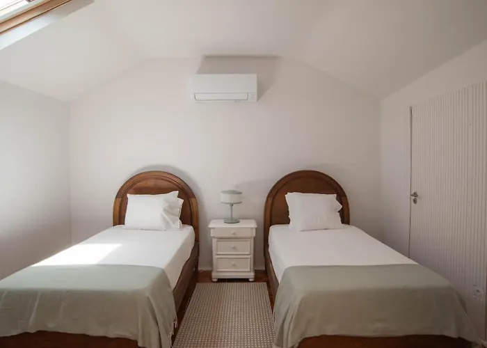 Sunny 3-bedroom Sao Bento Lejlighed Lisboa