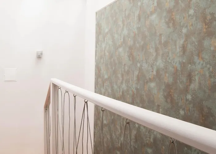 Sunny 3-bedroom Sao Bento Apartment