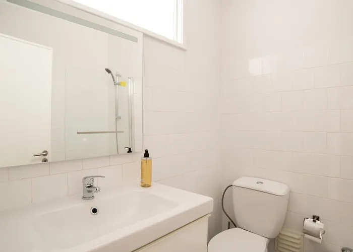 Sunny 3-bedroom Sao Bento Apartment *