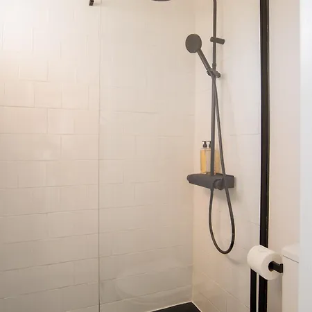 Sunny 3-bedroom Sao Bento * Lizbona